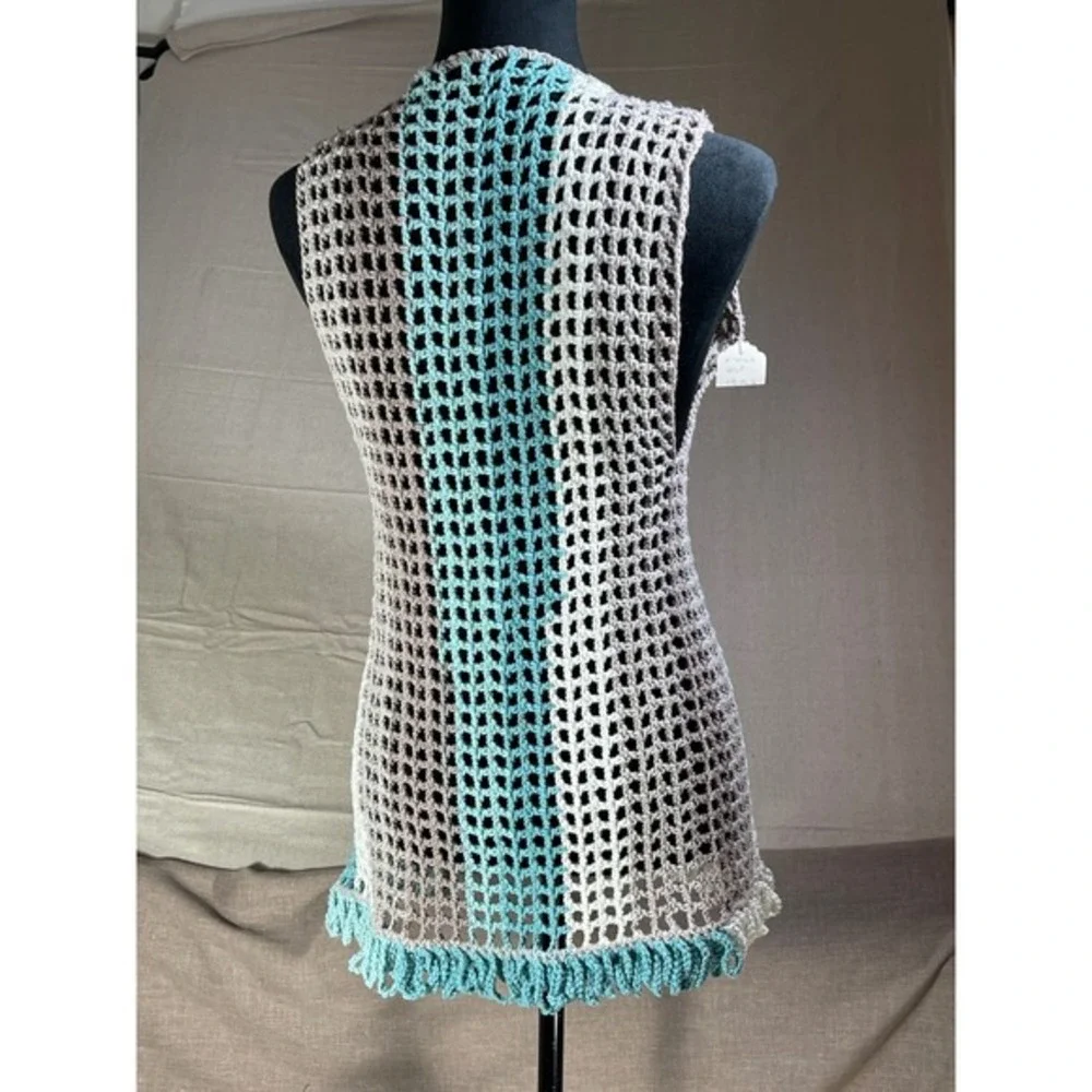 Crocheted Open Weave‎ Vest DLS Size X-Small Gradient Blue Grey White Fringe up